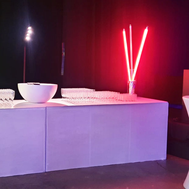 Location Buffet Design Blanc 