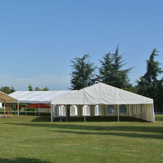 Location Chapiteau Mur Fenetre