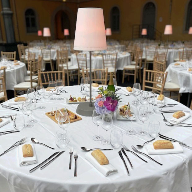 Location Table Ronde