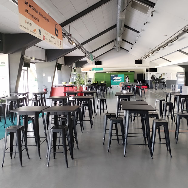 Location Tabouret Lix Noir 