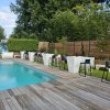 Location Tabouret Kasar Noir et Blanc